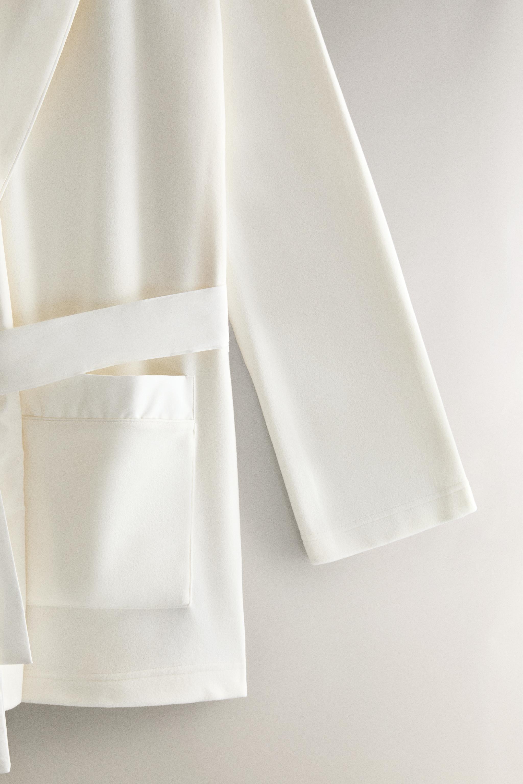 SHORT FLEECE DRESSING GOWN